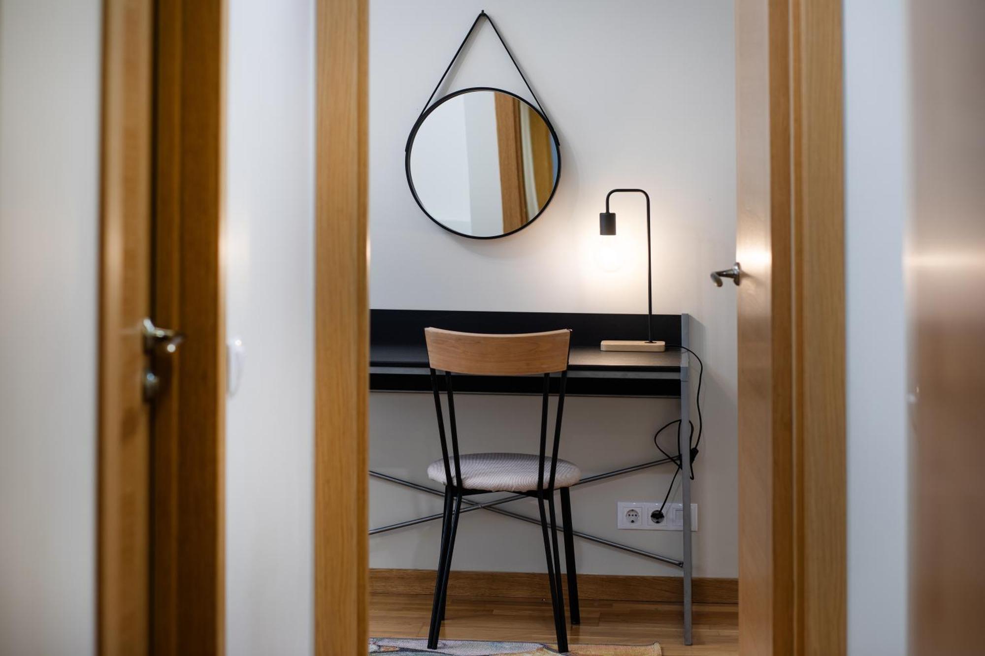 Riga Embassy Center Apartment With Parking Exterior foto